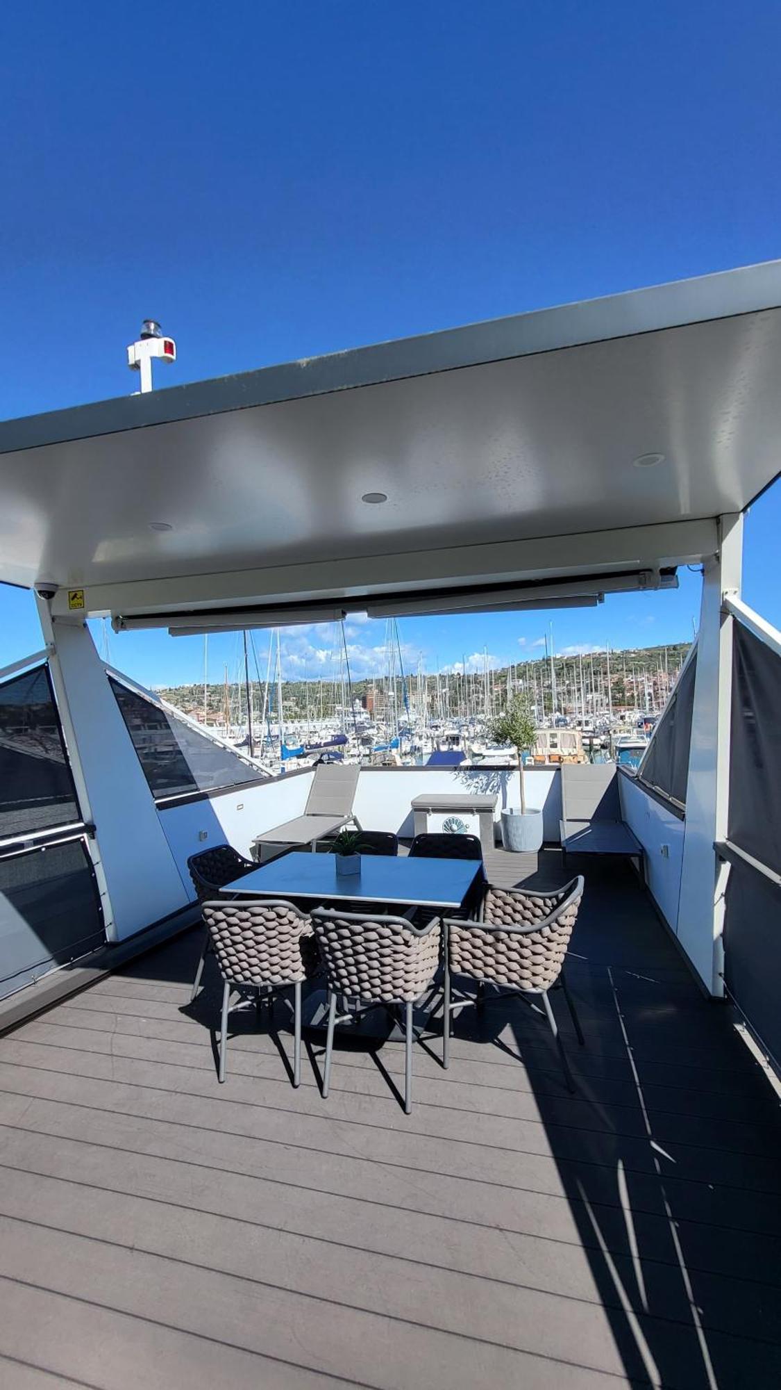 Floating House - Marina Pearl Appartement Portorož Buitenkant foto