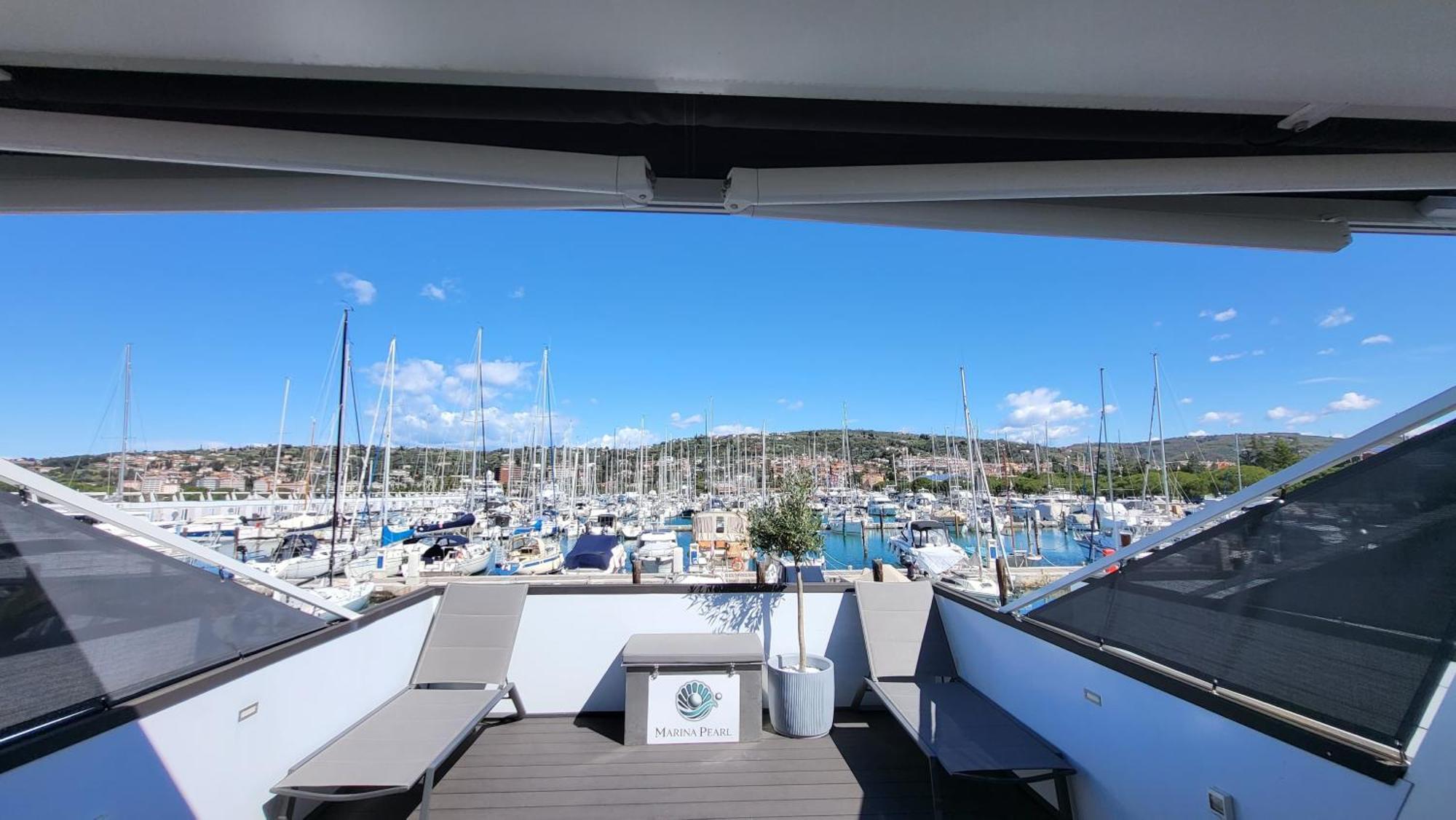 Floating House - Marina Pearl Appartement Portorož Buitenkant foto