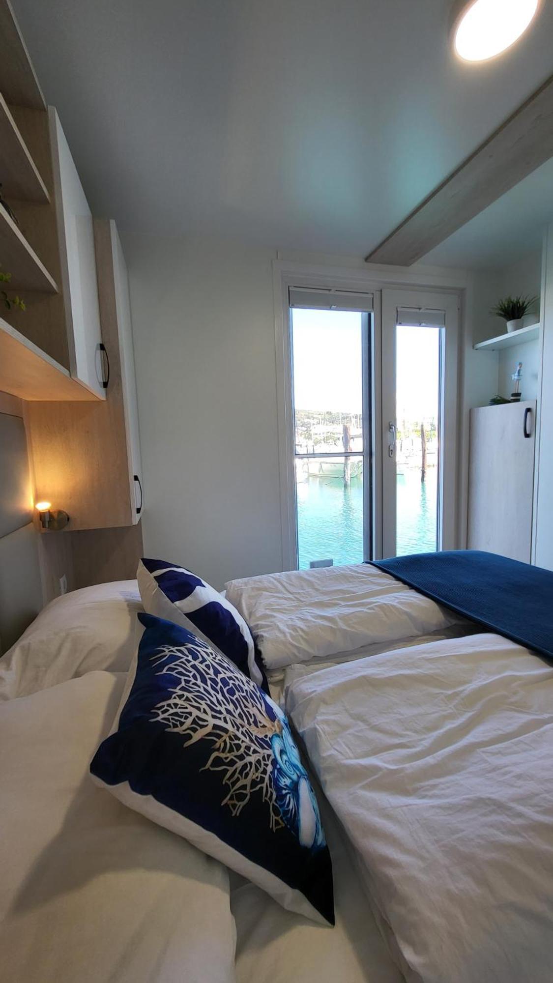 Floating House - Marina Pearl Appartement Portorož Buitenkant foto